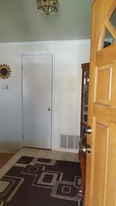 2640 Avoca St E, Lancaster, CA 93535 photo 5
