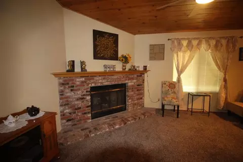 24441 Pueblo Ct, Tehachapi, CA 93561 photo 10