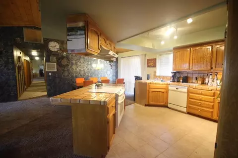 24441 Pueblo Ct, Tehachapi, CA 93561 photo 20