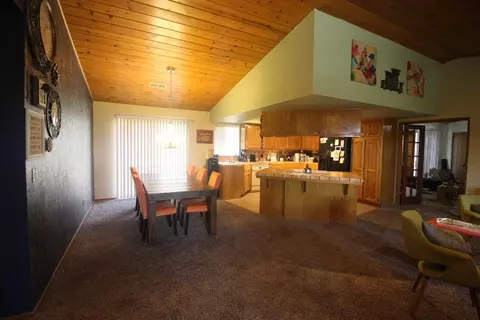 24441 Pueblo Ct, Tehachapi, CA 93561 photo 18