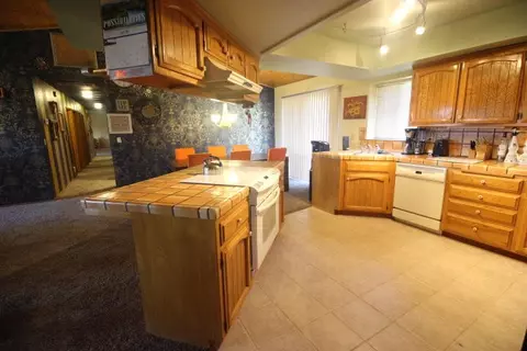 24441 Pueblo Ct, Tehachapi, CA 93561 photo 21