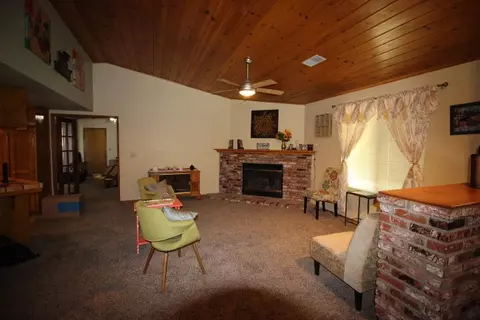 24441 Pueblo Ct, Tehachapi, CA 93561 photo 8