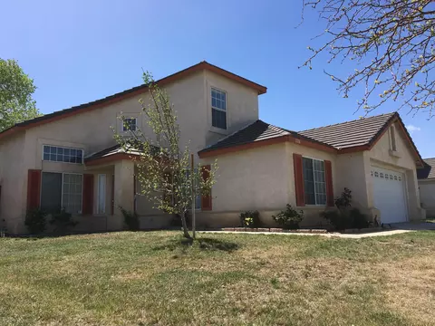 2018 Ogden Ln, Lancaster, CA 93535 photo 4