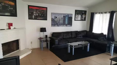 3570 Avocado Ln, Palmdale, CA 93550 photo 6