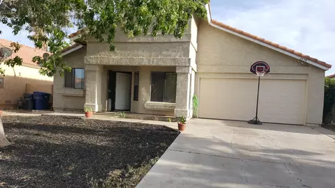3570 Avocado Ln, Palmdale, CA 93550 photo 1