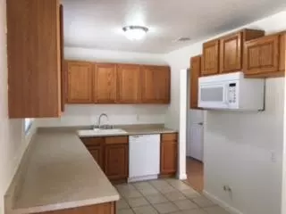 45538 Lorimer Ave, Lancaster, CA 93534 photo 3