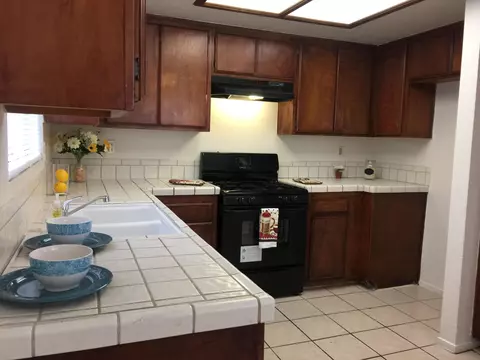 44045 Palm Ln, Lancaster, CA 93535 photo 3
