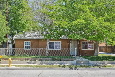 43432 6th Street E, Lancaster, CA 93535 photo 2