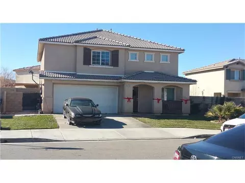 45507 Robinson Dr, Lancaster, CA 93535 photo 4