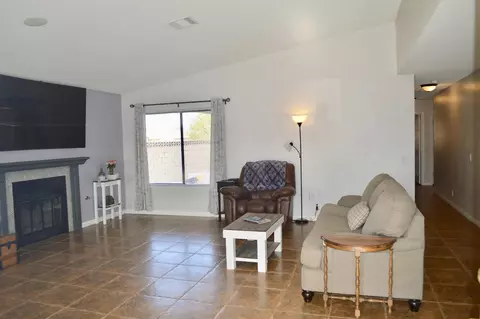 44252 8th St E, Lancaster, CA 93535 photo 13