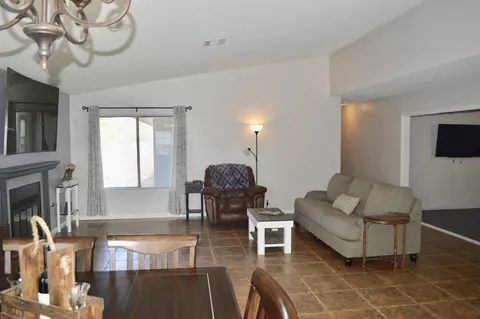 44252 8th St E, Lancaster, CA 93535 photo 14