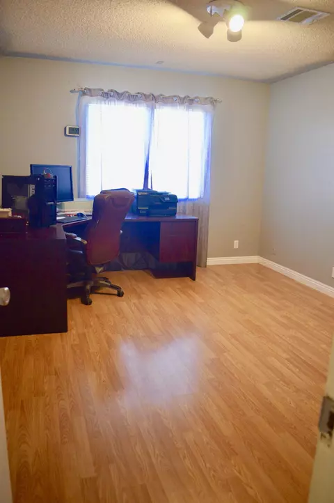 44252 8th St E, Lancaster, CA 93535 photo 31