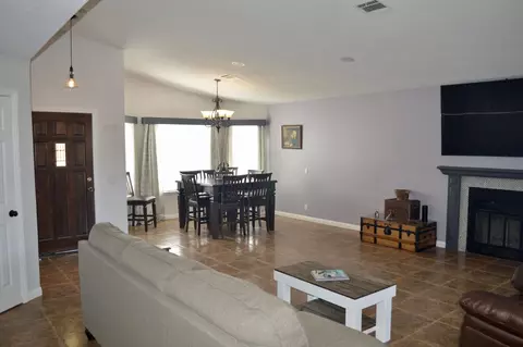 44252 8th St E, Lancaster, CA 93535 photo 12