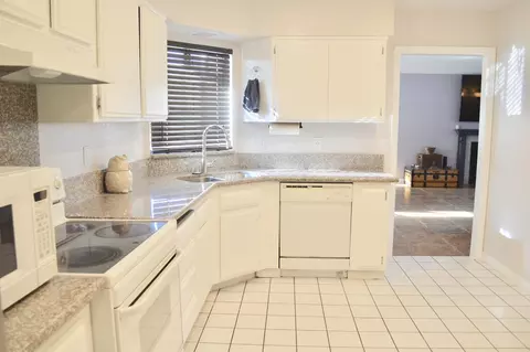 44252 8th St E, Lancaster, CA 93535 photo 10