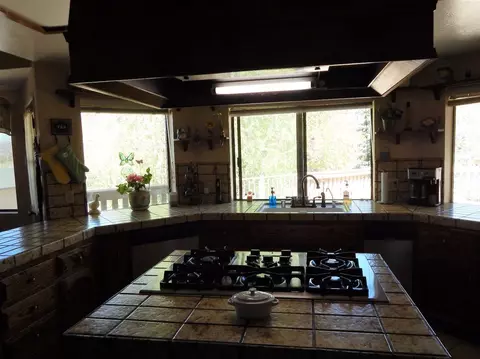 24581 Willow Pass Dr, Tehachapi, CA 93561 photo 5