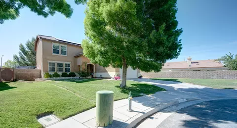 45753 Coventry Ct, Lancaster, CA 93534 photo 1