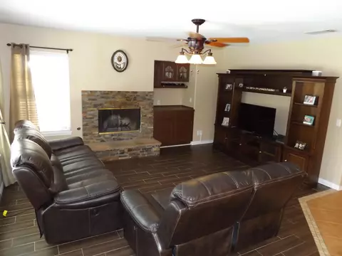 6830 Andover Ave, Lancaster, CA 93536 photo 7