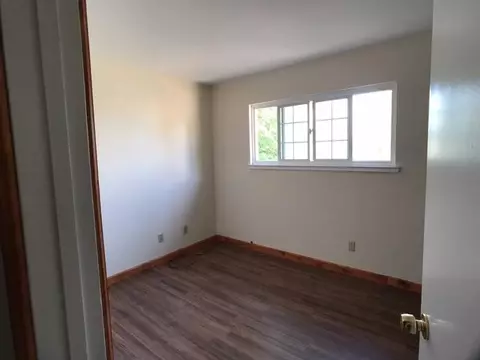 1263 Lingard St E, Lancaster, CA 93535 photo 4