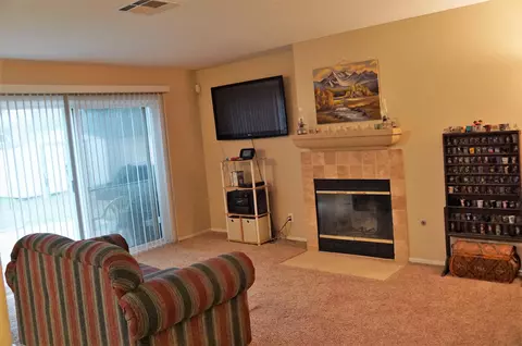 2100 Sunswept Cir, Lancaster, CA 93536 photo 6