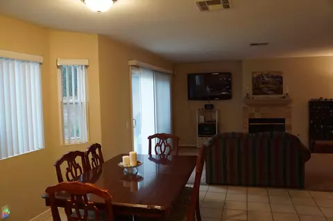 2100 Sunswept Cir, Lancaster, CA 93536 photo 5