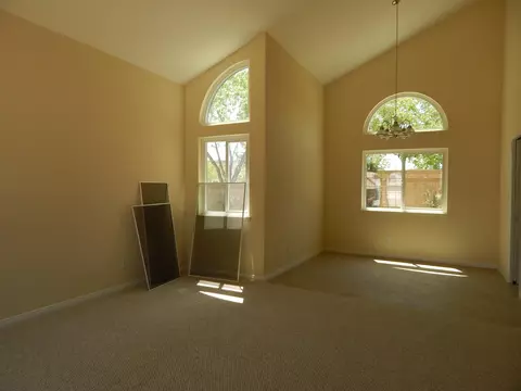 1654 Norberry St E, Lancaster, CA 93535 photo 3