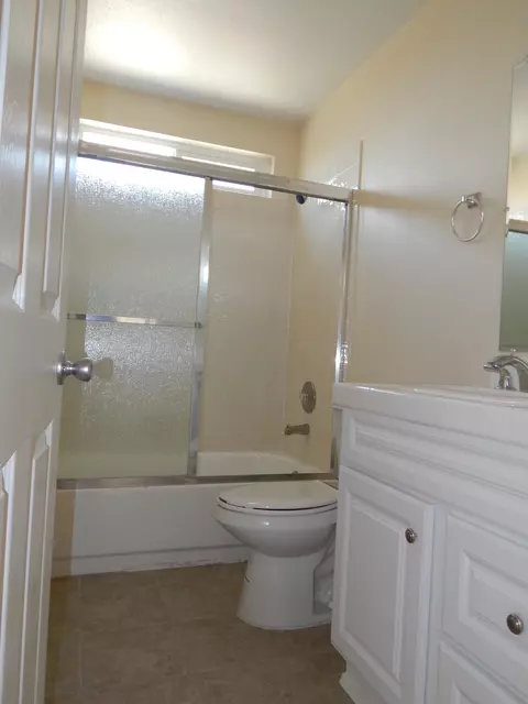 1654 Norberry St E, Lancaster, CA 93535 photo 24