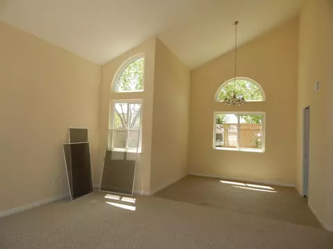 1654 Norberry St E, Lancaster, CA 93535 photo 4