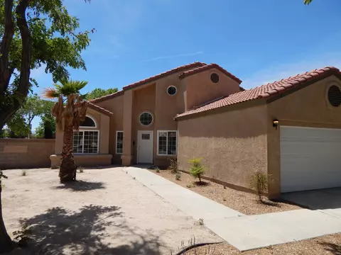 1654 Norberry St E, Lancaster, CA 93535 photo 2