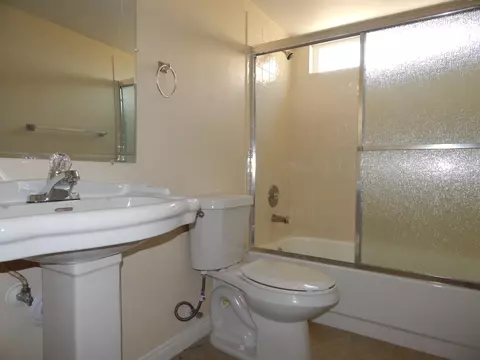 1654 Norberry St E, Lancaster, CA 93535 photo 10