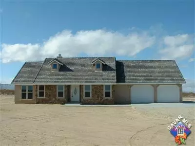 35581 165th St E, Llano, CA 93544 photo 1