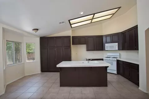 36460 30th St E, Palmdale, CA 93550 photo 12