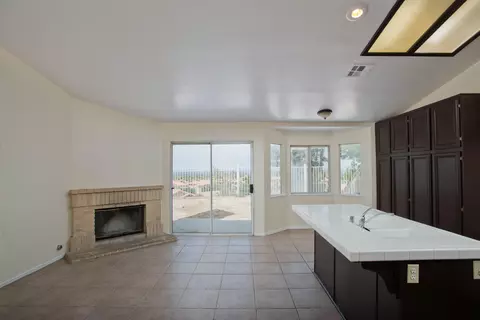 36460 30th St E, Palmdale, CA 93550 photo 10