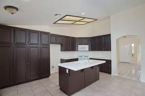 36460 30th St E, Palmdale, CA 93550 photo 11