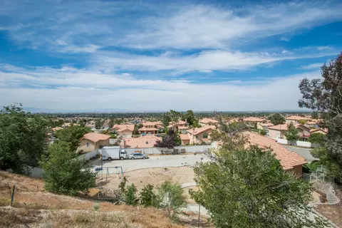 36460 30th St E, Palmdale, CA 93550 photo 24