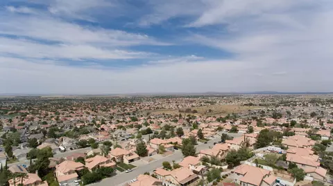 36460 30th St E, Palmdale, CA 93550 photo 6