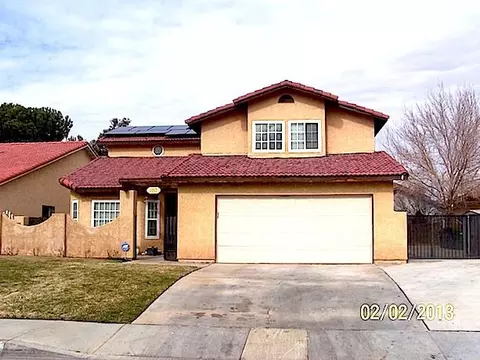 1317 Herzel Ave, Lancaster, CA 93535 photo 2