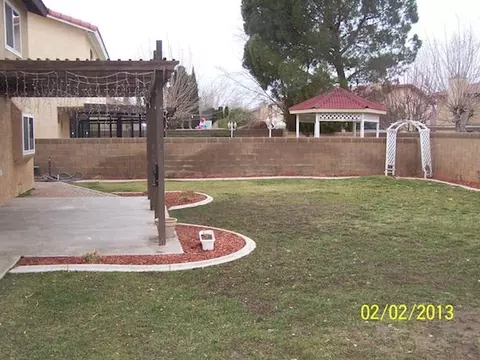 1317 Herzel Ave, Lancaster, CA 93535 photo 14