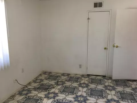 45350 Raysack Ave, Lancaster, CA 93535 photo 2