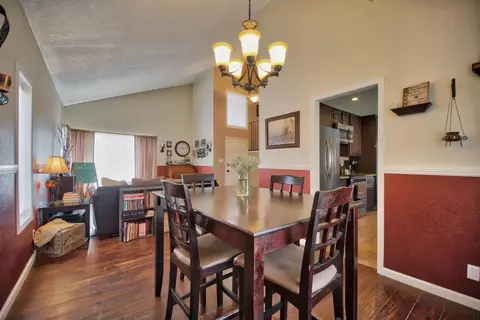 2530 Apache Plume Ct, Palmdale, CA 93550 photo 9