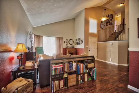 2530 Apache Plume Ct, Palmdale, CA 93550 photo 2
