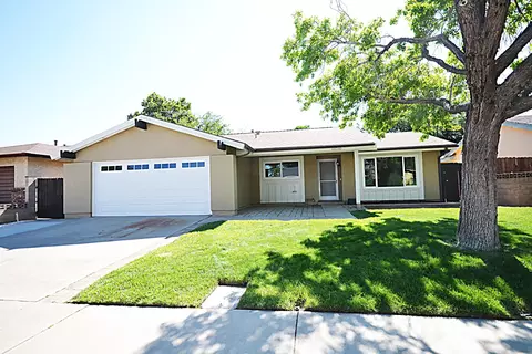 44240 8th St, Lancaster, CA 93535 photo 1