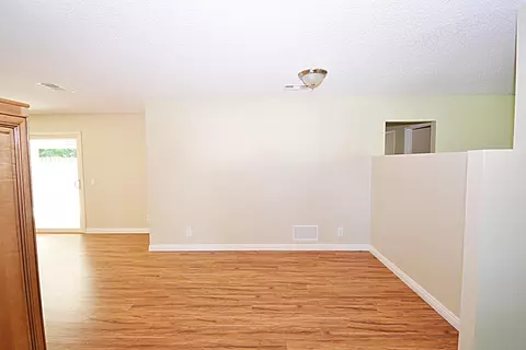 44240 8th St, Lancaster, CA 93535 photo 6