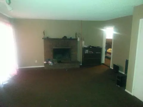 339 Lightcap St, Lancaster, CA 93535 photo 5