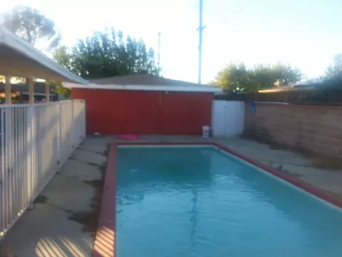 339 Lightcap St, Lancaster, CA 93535 photo 3