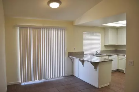 36862 37th St E, Palmdale, CA 93550 photo 7