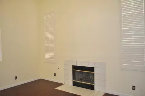 36862 37th St E, Palmdale, CA 93550 photo 2