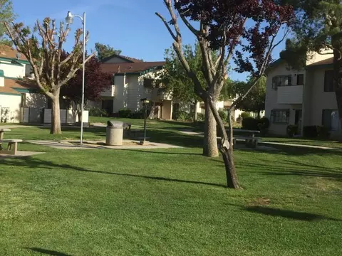 44436 15th St E #15, Lancaster, CA 93535 photo 22