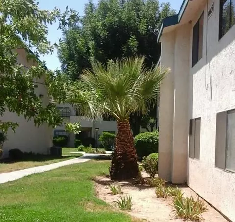 44436 15th St E #15, Lancaster, CA 93535 photo 1