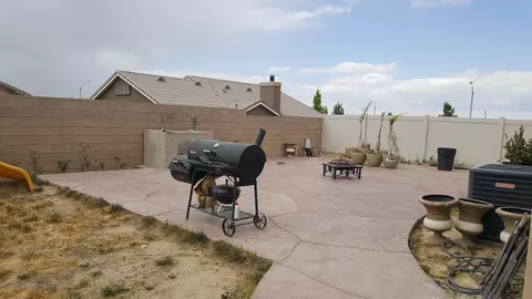 37151 Wilton Dr, Palmdale, CA 93550 photo 16