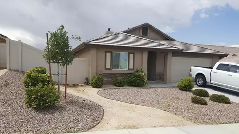 37151 Wilton Dr, Palmdale, CA 93550 photo 2